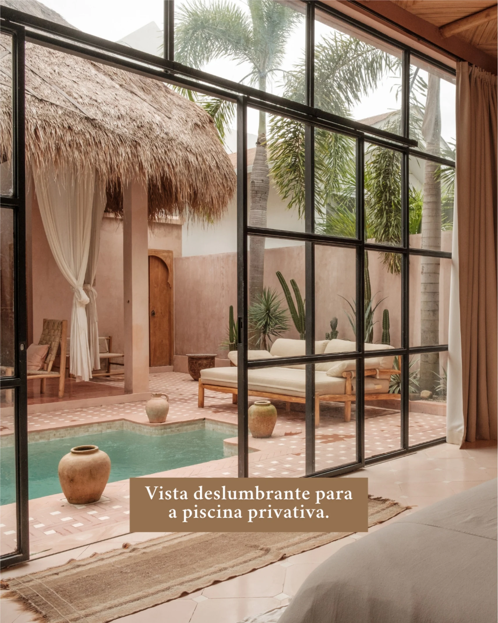 Macal Resort, carrossel os quartos, slide 3 de 5: vista do quarto para a piscina privativa, com a frase "Vista deslumbrante para a piscina privativa"